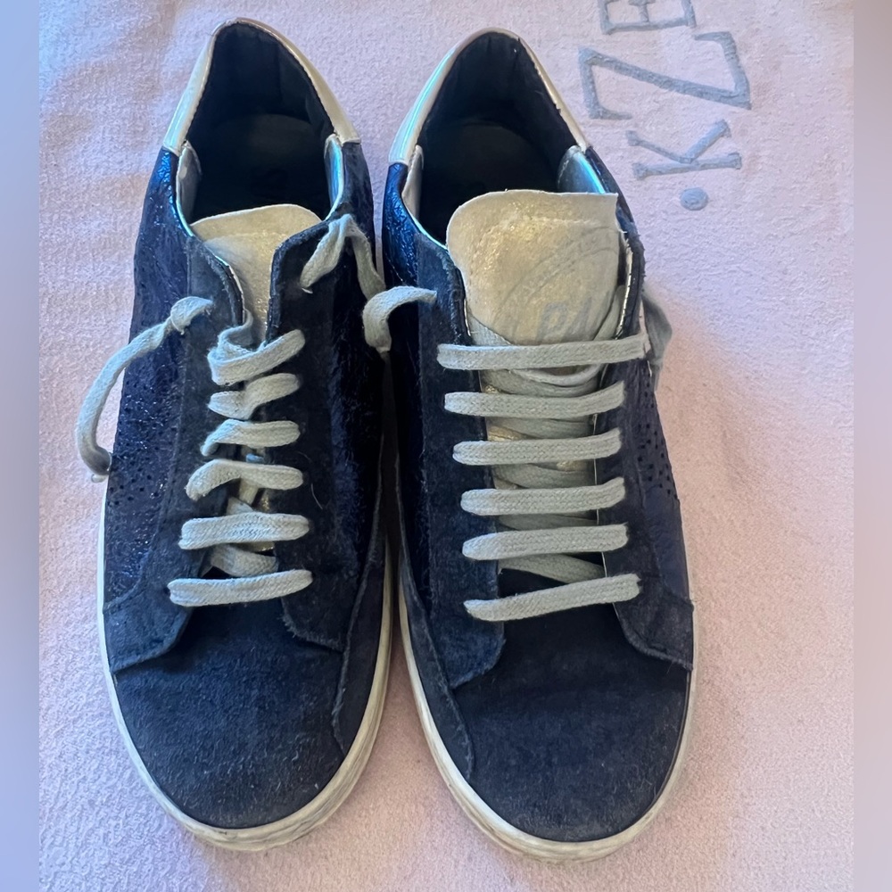 P448 Navy Sneakers